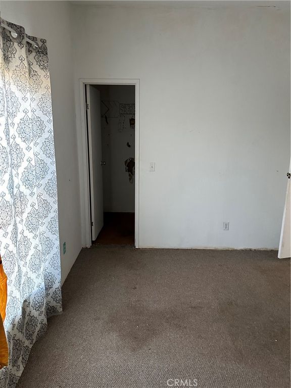 Image 32 of property listing at 43043 Ardia Road, Hemet, CA 92544