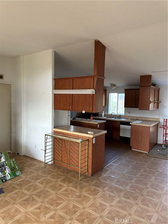 Image 35 of property listing at 43043 Ardia Road, Hemet, CA 92544
