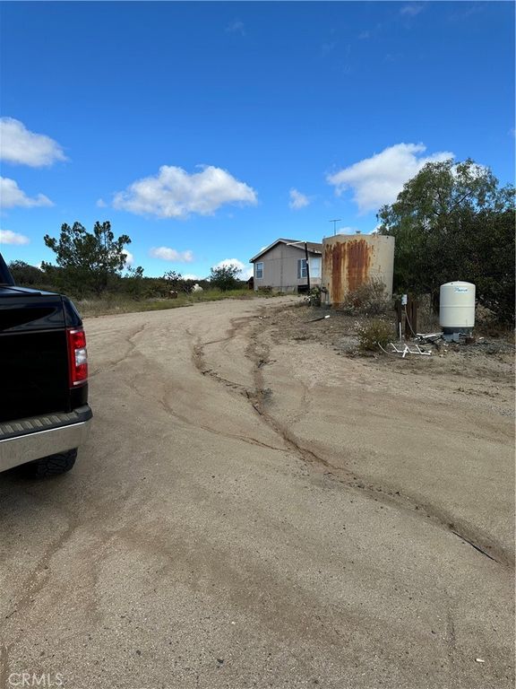Image 44 of property listing at 43043 Ardia Road, Hemet, CA 92544
