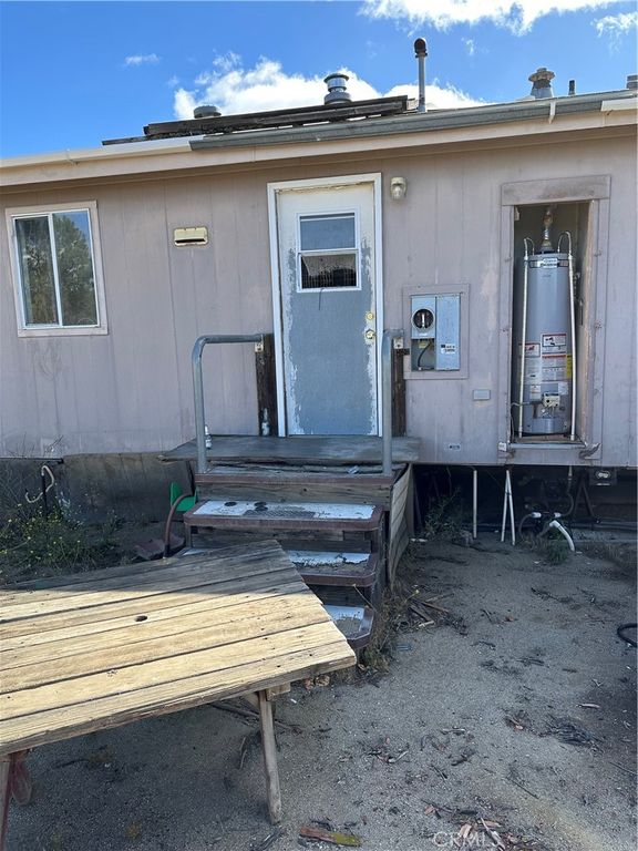 Image 6 of property listing at 43043 Ardia Road, Hemet, CA 92544