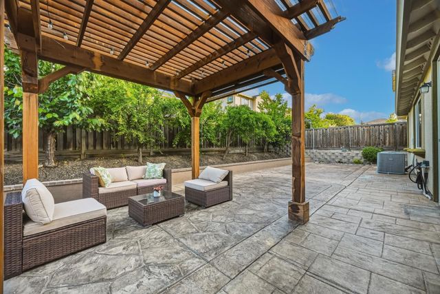 2036 Aragon Drive, Pittsburg, CA 94565