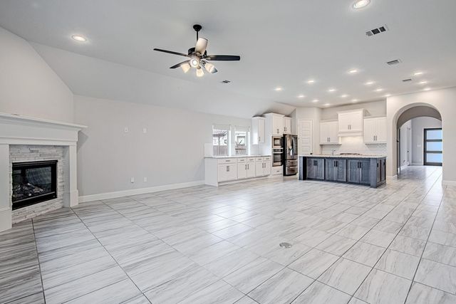 4002 Maple Glen Drive, Fulshear, TX 77441