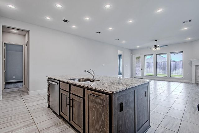 4002 Maple Glen Drive, Fulshear, TX 77441