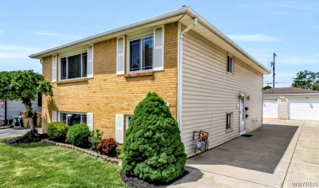 288 Meadowlawn Road, Cheektowaga, NY 14225