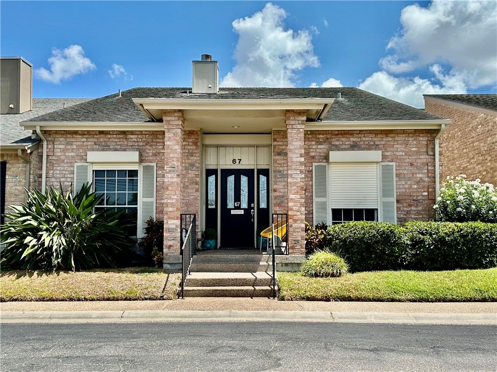 67 Lake Shore Dr, Corpus Christi, TX 78413 — exterior