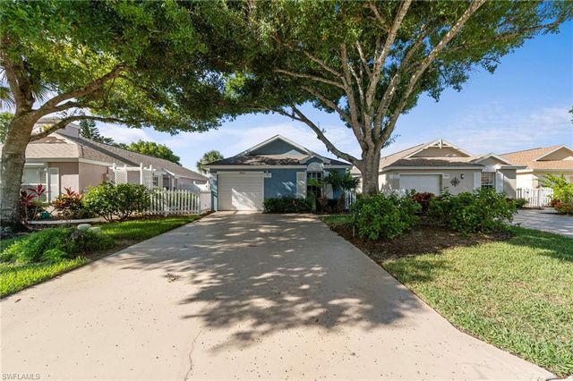 14932 Sterling Oaks DR, Naples, FL 34110