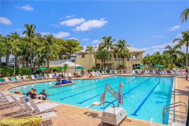 14932 Sterling Oaks DR, Naples, FL 34110