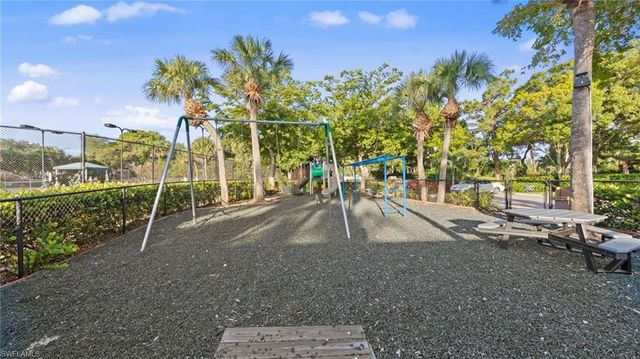 14932 Sterling Oaks DR, Naples, FL 34110