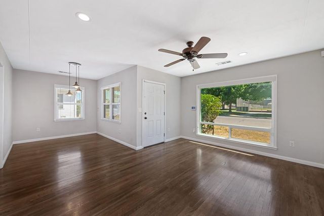 241 Mission St, Lodi, CA 95240