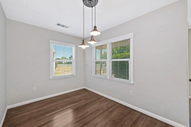 241 Mission St, Lodi, CA 95240