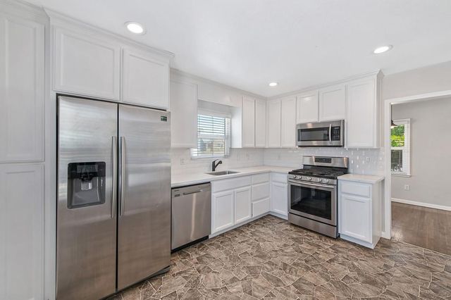 241 Mission St, Lodi, CA 95240