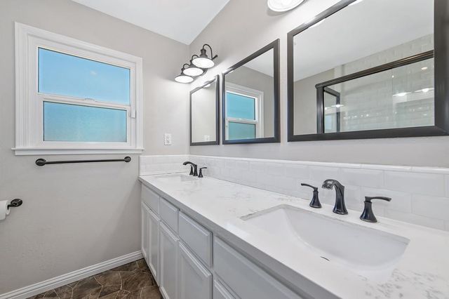 241 Mission St, Lodi, CA 95240