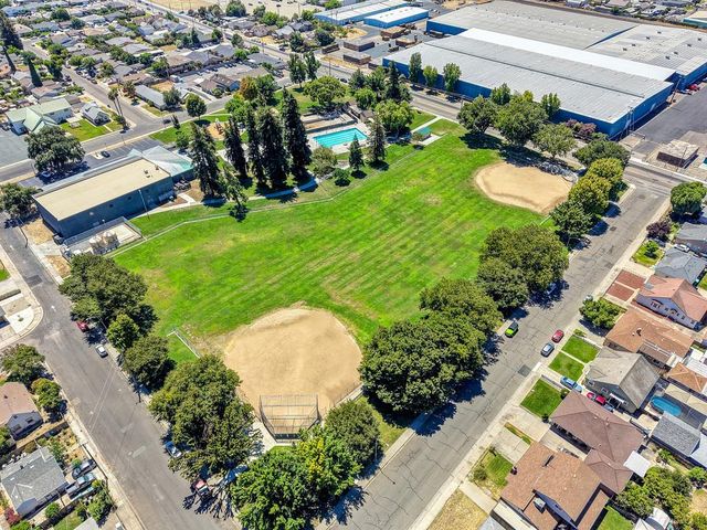 241 Mission St, Lodi, CA 95240