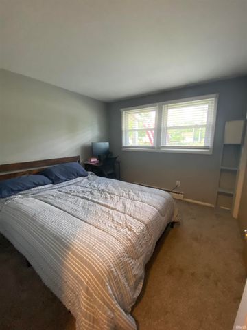 6211 Allenwood Drive, Fort Wayne, IN 46835