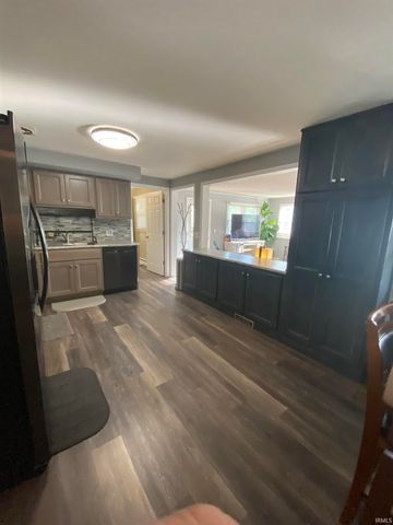 6211 Allenwood Drive, Fort Wayne, IN 46835