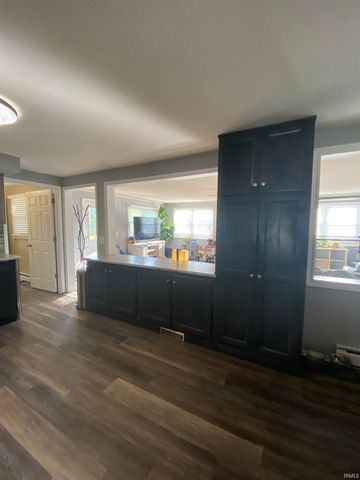 6211 Allenwood Drive, Fort Wayne, IN 46835