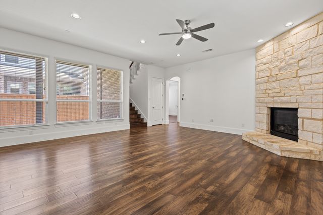 4207 Peach Blossom Drive, Arlington, TX 76005