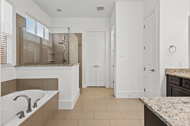 4207 Peach Blossom Drive, Arlington, TX 76005