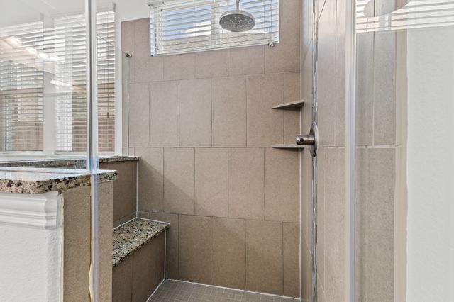 4207 Peach Blossom Drive, Arlington, TX 76005