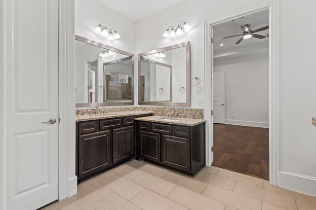 4207 Peach Blossom Drive, Arlington, TX 76005