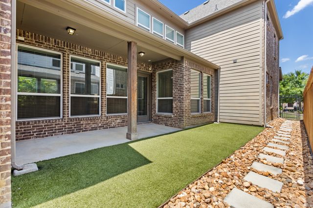 4207 Peach Blossom Drive, Arlington, TX 76005