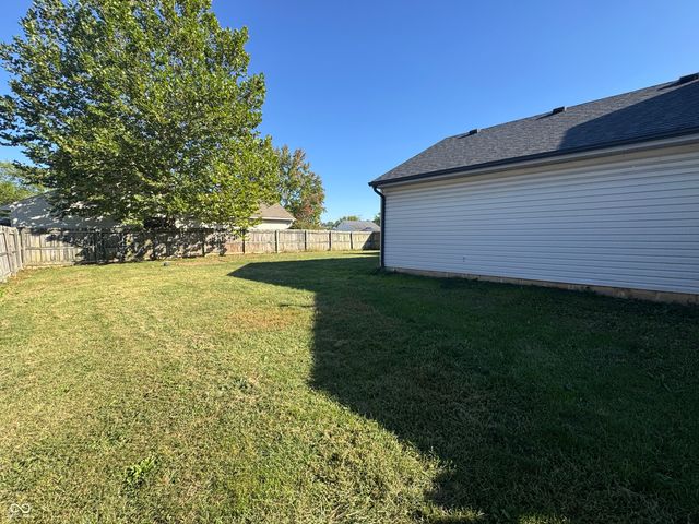 3711 Rock Maple Drive, Indianapolis, IN 46235