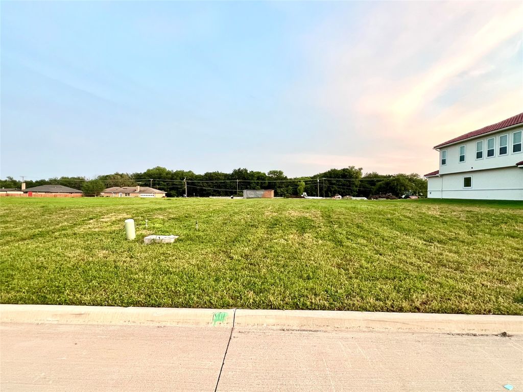 200 Osman Drive, Murphy, TX 75094