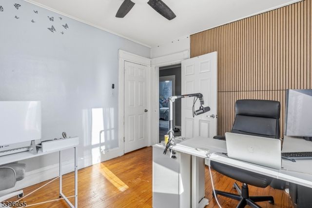 106 W Gibbons St, Linden City, NJ 07036