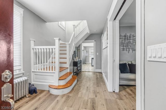 106 W Gibbons St, Linden City, NJ 07036