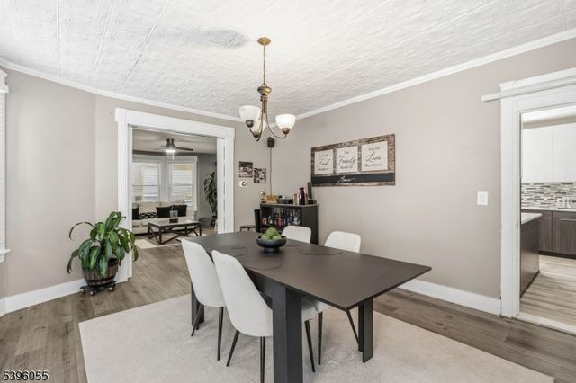 106 W Gibbons St, Linden City, NJ 07036