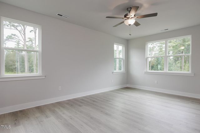 266 Golfview Avenue, Benson, NC 27504