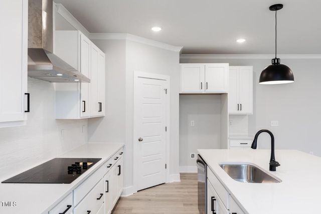 266 Golfview Avenue, Benson, NC 27504