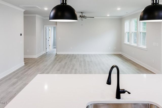 266 Golfview Avenue, Benson, NC 27504