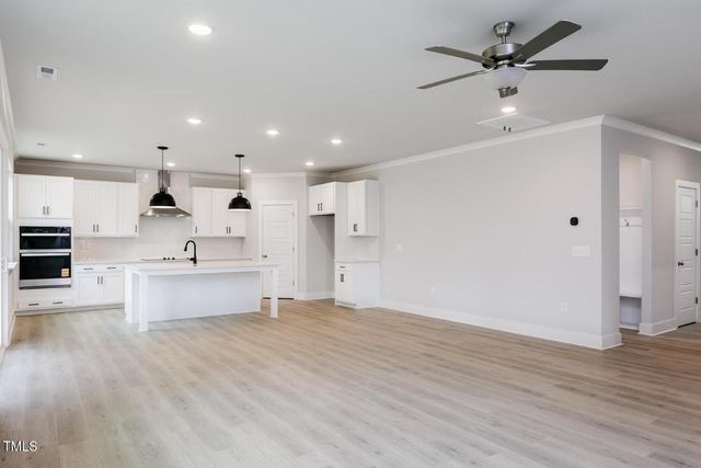 266 Golfview Avenue, Benson, NC 27504