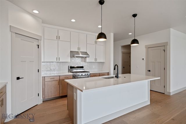 1511 Gunslinger Lane, Belgrade, MT 59714