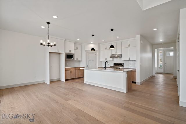 1511 Gunslinger Lane, Belgrade, MT 59714
