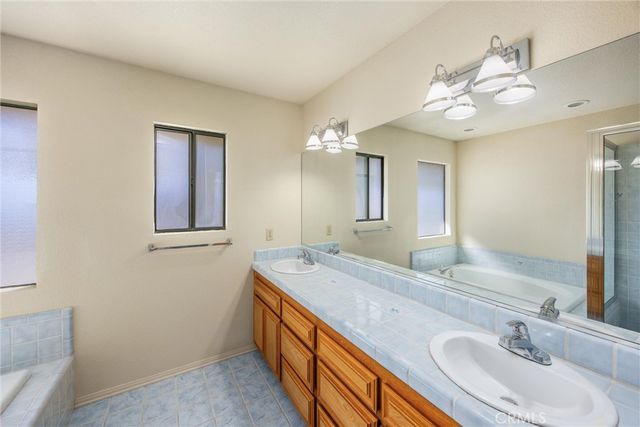 16466 Tude, Apple Valley, CA 92307