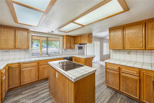 16466 Tude, Apple Valley, CA 92307