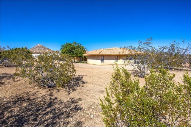16466 Tude, Apple Valley, CA 92307