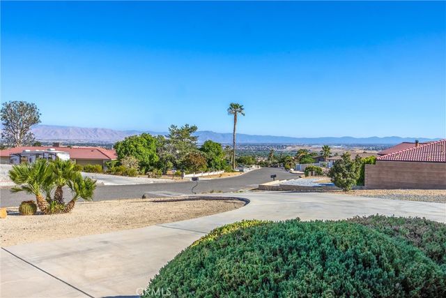16466 Tude, Apple Valley, CA 92307