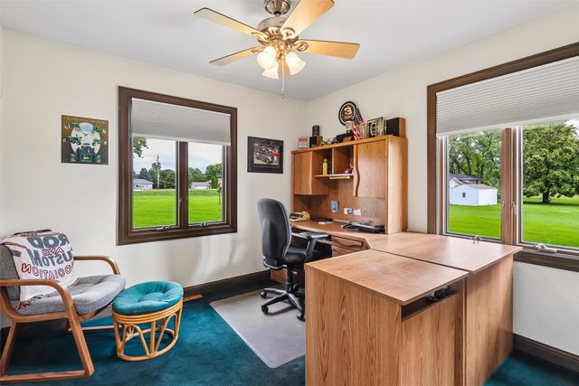 8270 Ashworth Road, West Des Moines, IA 50266