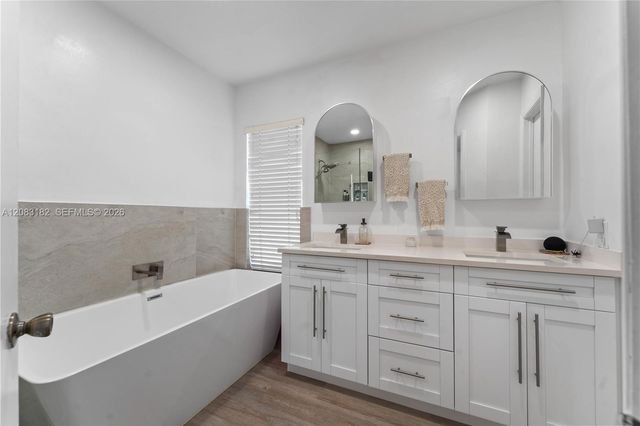 840 Falling Water Road 840, Weston, FL 33326