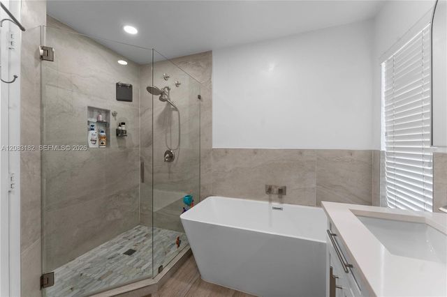 840 Falling Water Road 840, Weston, FL 33326