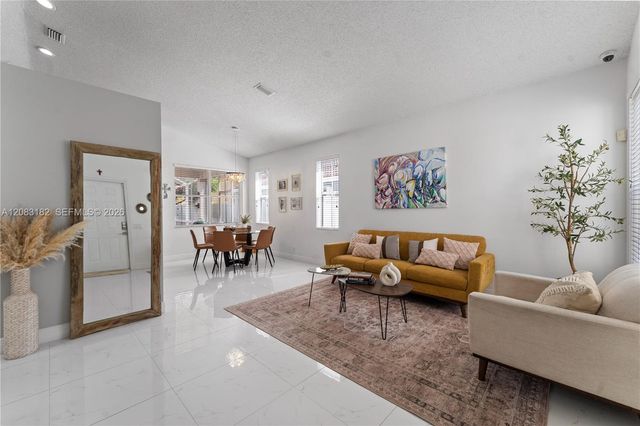 840 Falling Water Road 840, Weston, FL 33326