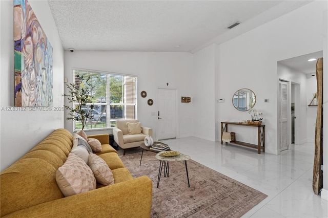 840 Falling Water Road 840, Weston, FL 33326