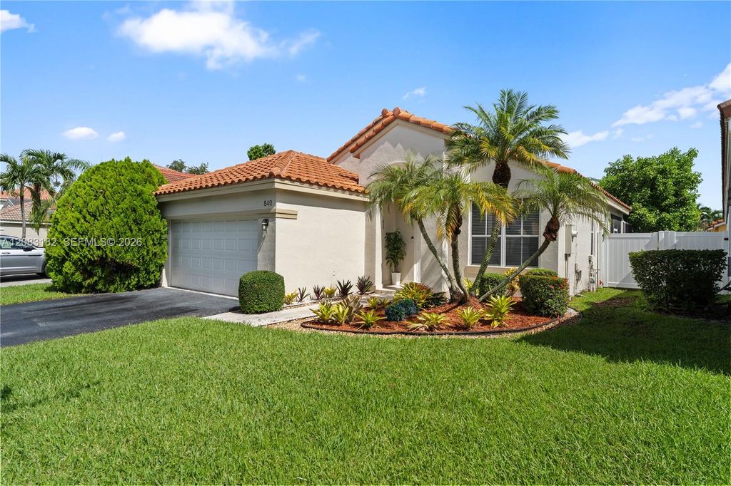 840 Falling Water Road 840, Weston, FL 33326