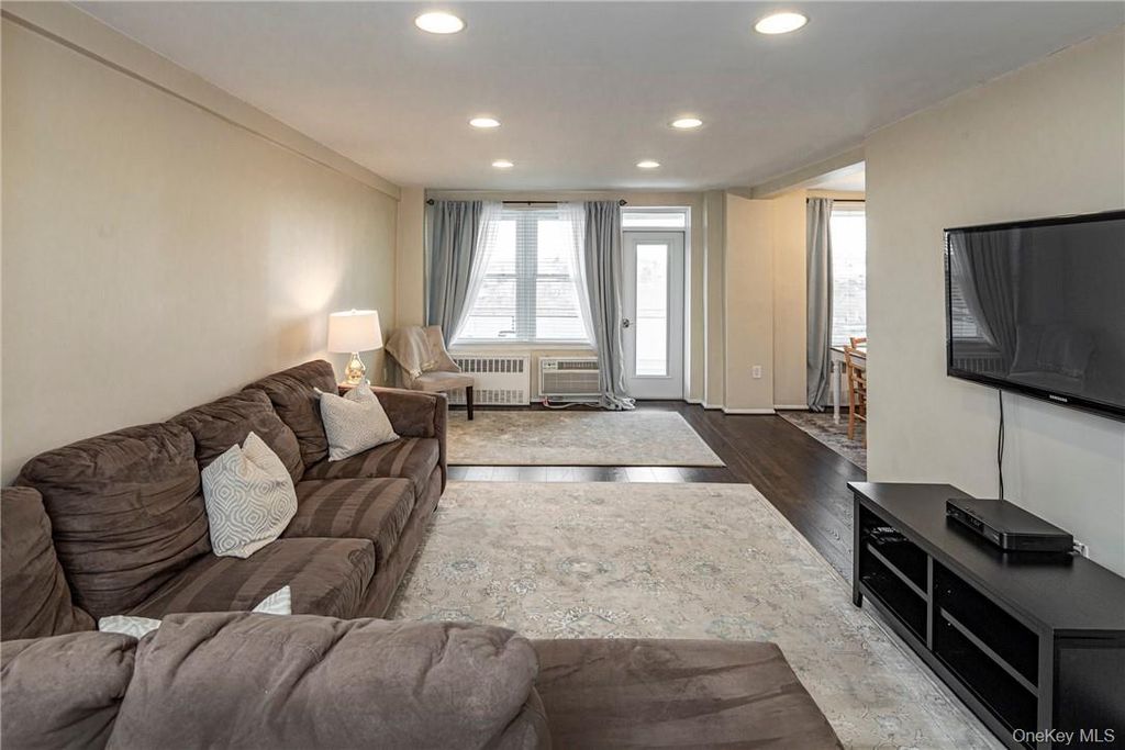 14 Westview Avenue 409, Tuckahoe, NY 10707