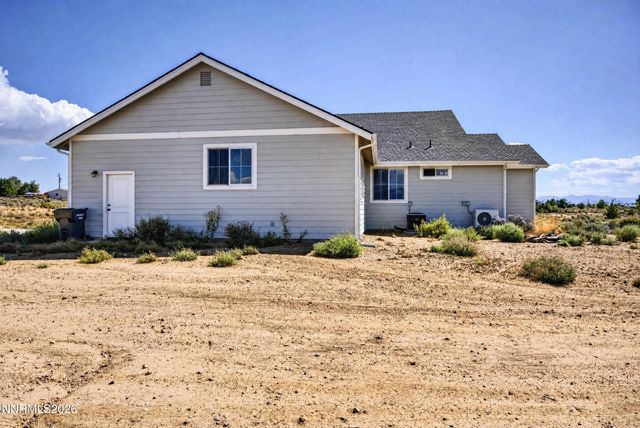 1654 Kiss Lane, Minden, NV 89423