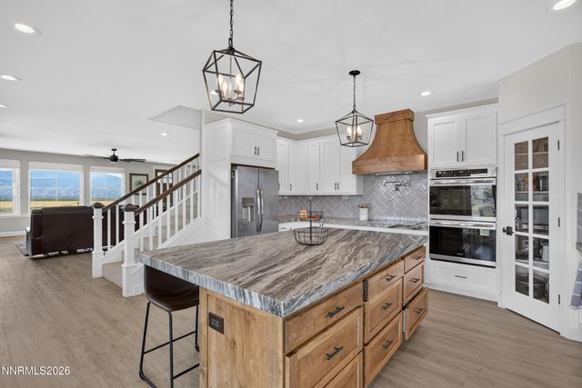 1654 Kiss Lane, Minden, NV 89423