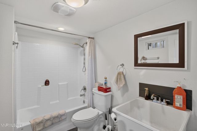 1654 Kiss Lane, Minden, NV 89423